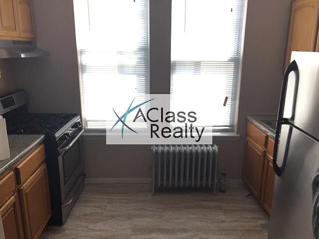 1st image of 3072 37th St APT 3F