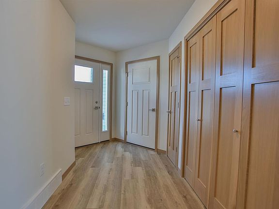 2nd image of 920 MORNING STAR LANE