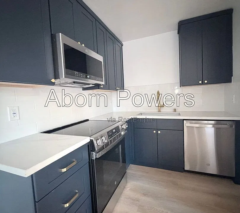 4453 Riverside Blvd #3