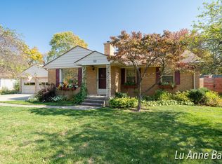 52 Elmhurst Ave SE, Grand Rapids, MI