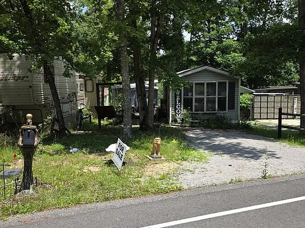 9227 Cherokee Trl, Crossville, TN 38572