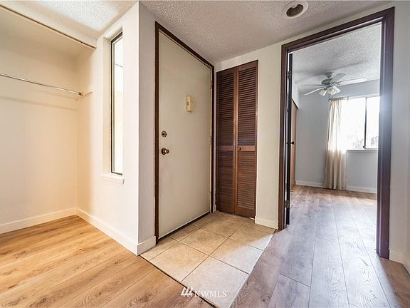 4th image of 10125 SE 235th Pl APT C305