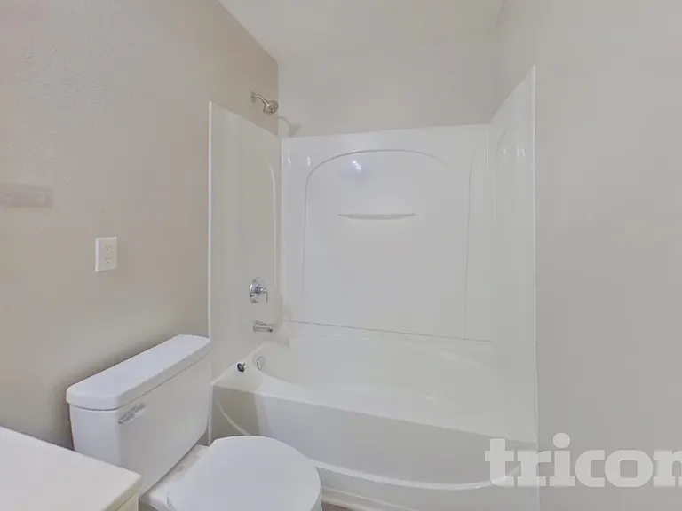 4846 Autumn Oak Dr — Photo 14