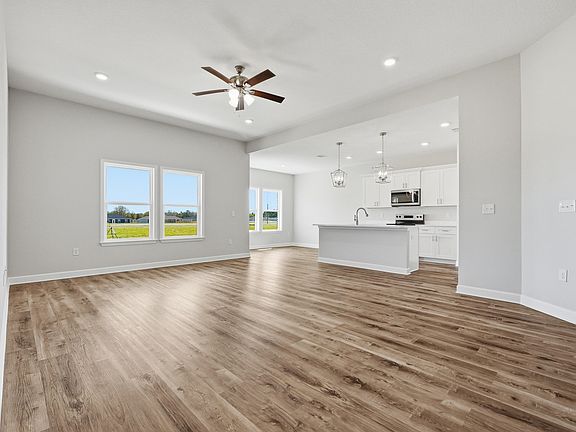 4th image of 6117 Mildreds Way