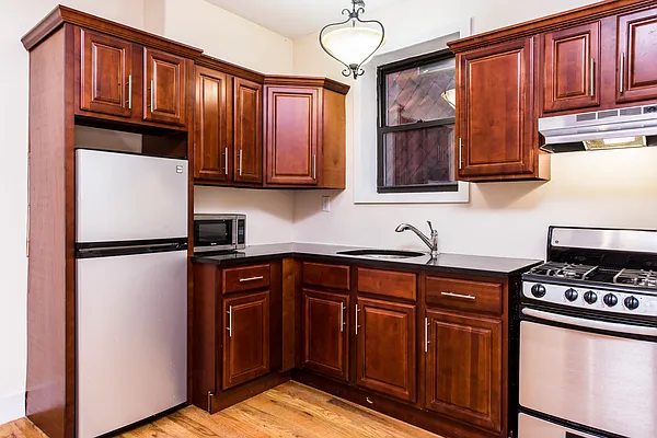 Rented by Nooklyn NYC LLC | media 36