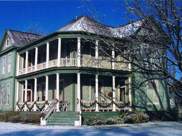 203 N Fm 1660, Hutto, TX 78634