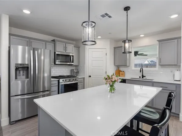 10107 Estacada Ave, Bakersfield, CA 93311