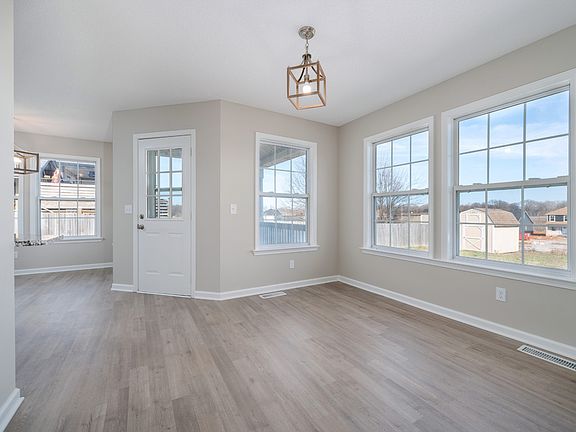 5th image of 3505 Torrington Ln