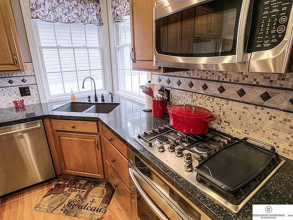 4th image of 1809 S 171st Ct