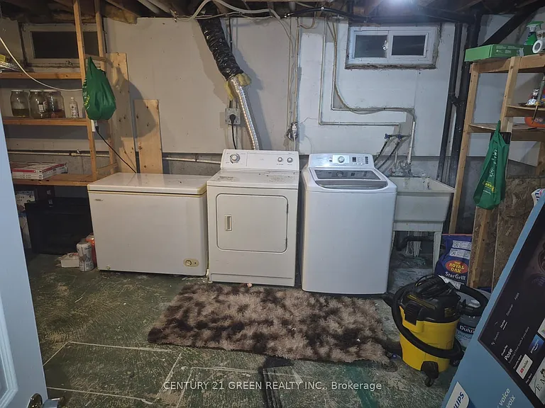32 Elvira Cres — Photo 16