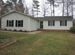 273 Windsor Dr, Lawrenceville, GA 30044