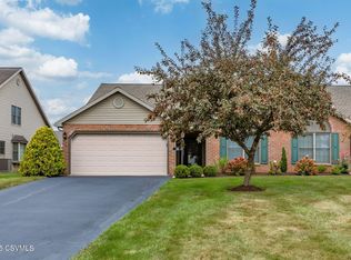 28 Rolling Ridge Dr, Milton, PA 17847