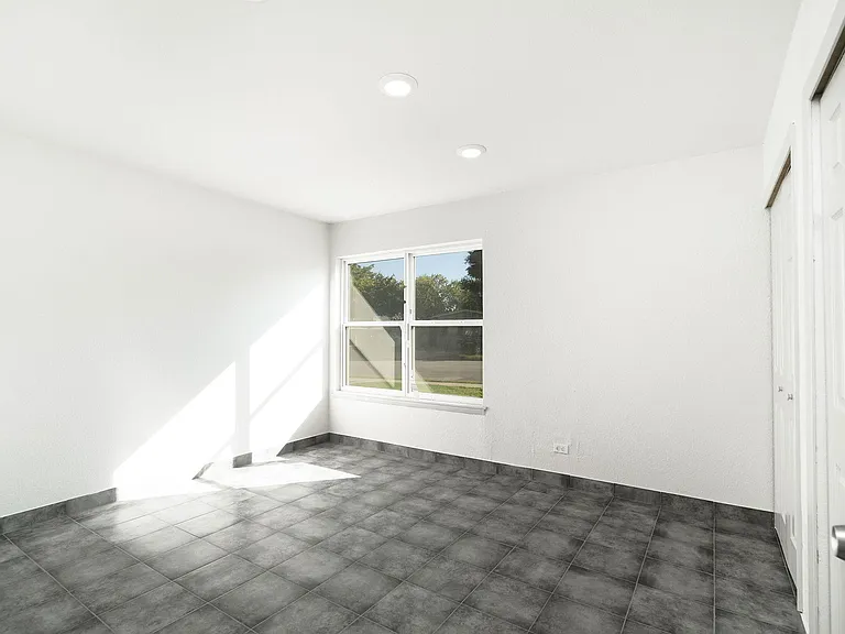 Dellview Crossing Apartments — Photo 43