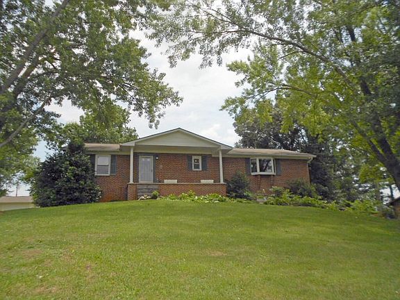 3rd image of 3016 W Hills Dr