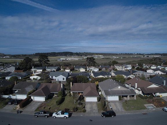 5th image of 221 Bridgeport Dr