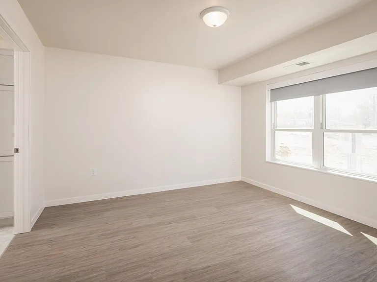 180 W Burnsville Pkwy — Photo 7
