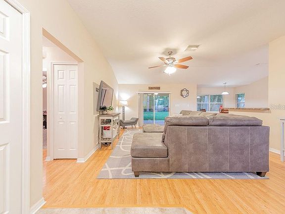 5th image of 213 Lago Vista St
