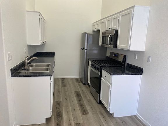 3rd image of 1105 Plantation Ct #0