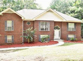 150 Huckleberry Ln, Wetumpka, AL 36092