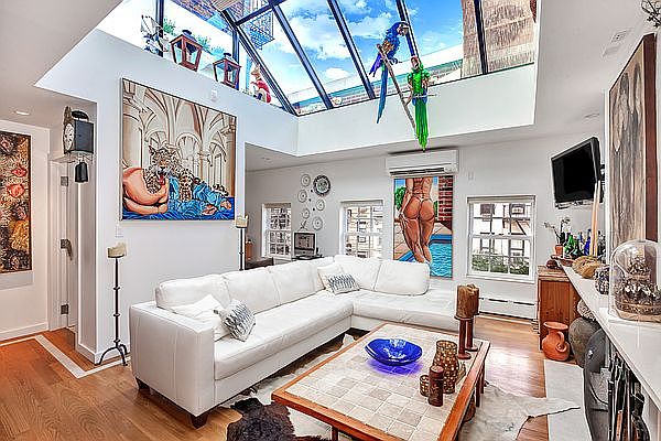 1st image of 232 W 15th St #3