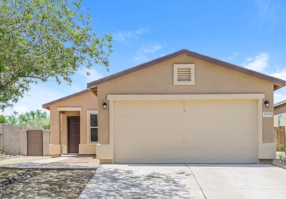 1st image of 1051 W Calle Del Libro Dorado