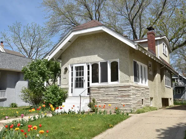 2208 North 55th STREET, Milwaukee, WI 53208