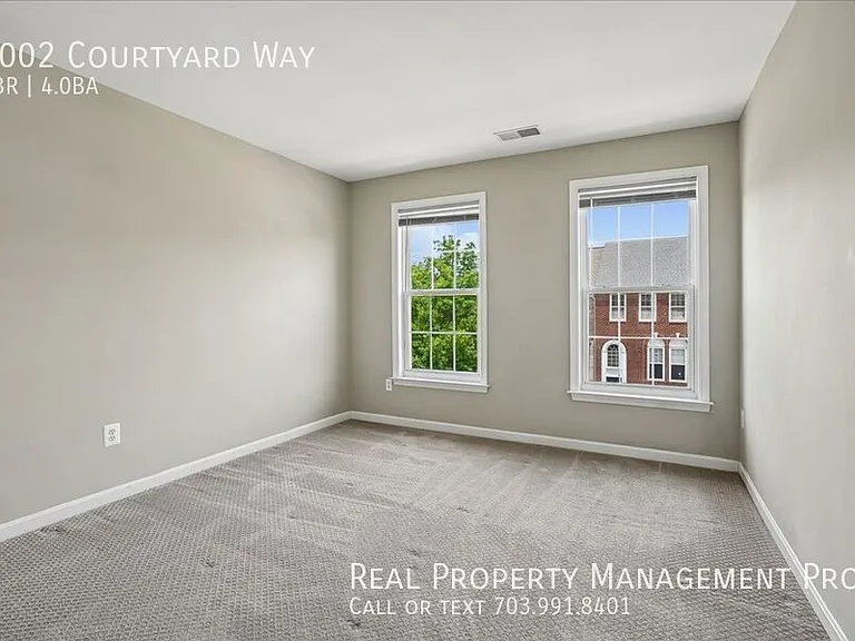 7002 Courtyard Way — Photo 23