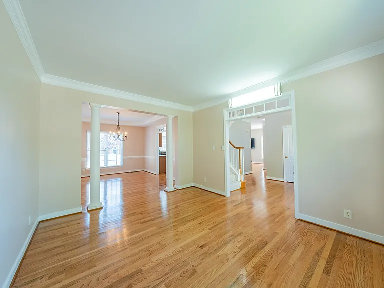 9721 Pemberton Crossing Dr — Photo 22