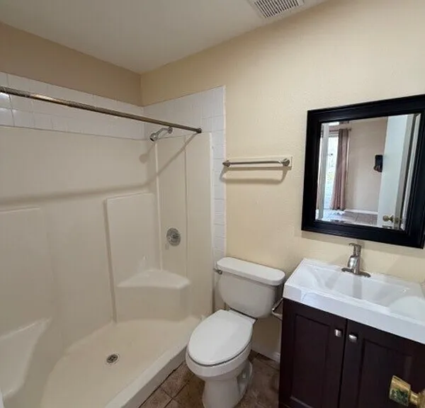 1609 Grove St #B — Photo 29
