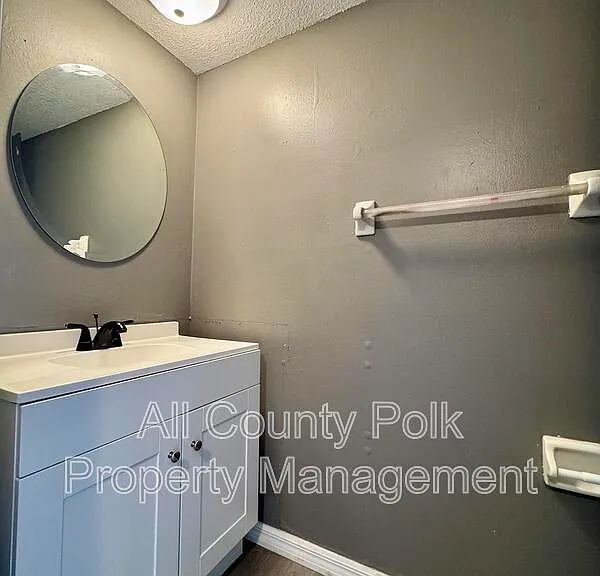 1415 Ridge Lake Ct — Photo 11