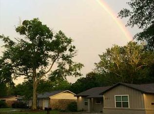 221 Mitchell St, Ocean Springs, MS 39564