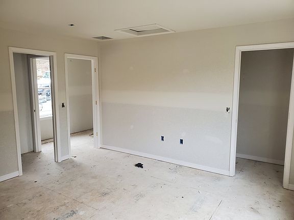 5th image of 150 Jaimie Ct
