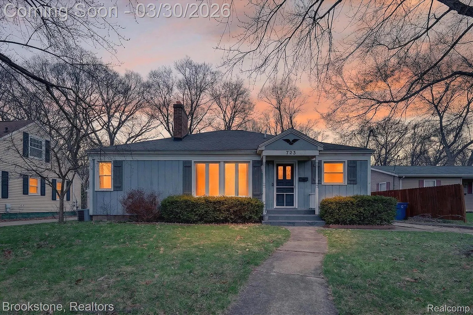 723 Parchmount Ave photo 1