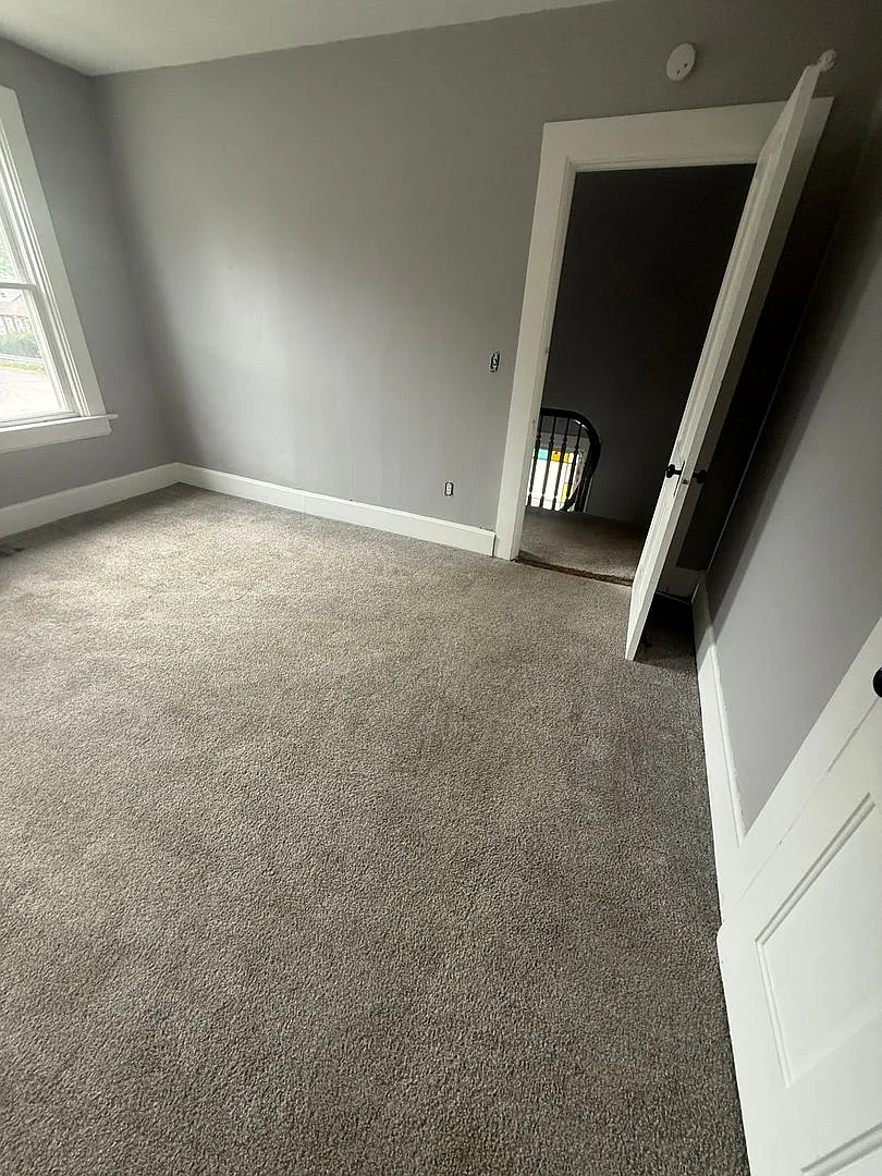 Updated 4 Bedroom Home with Large Corner Lot 2146 W. 4th St., Davenport, IA — Photo 3