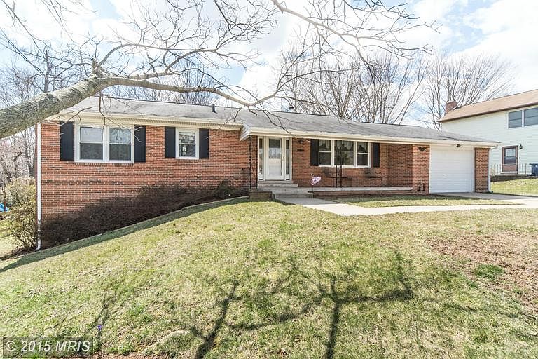 1st image of 15826 Bradford Dr