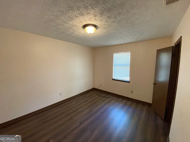 129 Tanglewood Dr #B — Photo 11