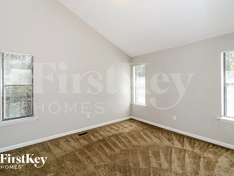 3201 Delhi Dr — Photo 12
