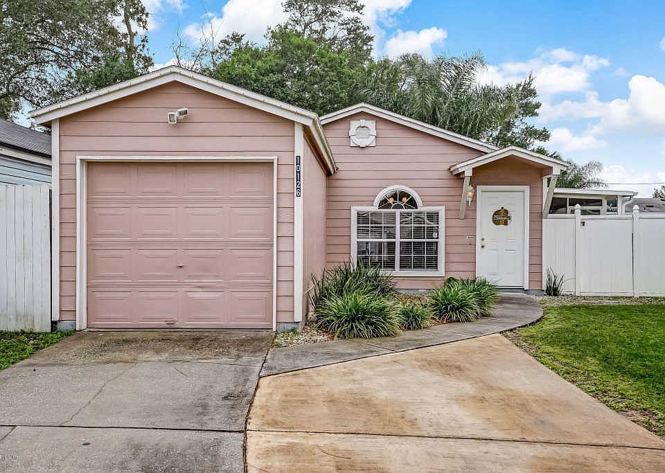 1st image of 10126 Geni Hill Cir S
