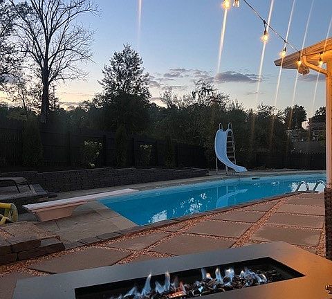 5th image of 51 Royal Oak Dr