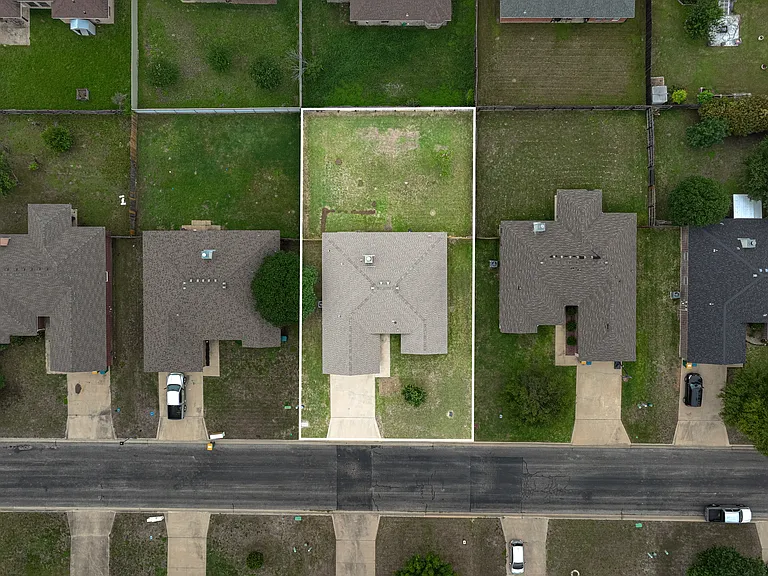 221 Cedar Ridge Dr — Photo 37
