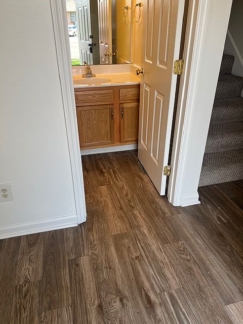 DOWNSTAIRS HALF BATH