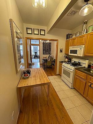 2nd image of 610 Manhattan Ave #3R
