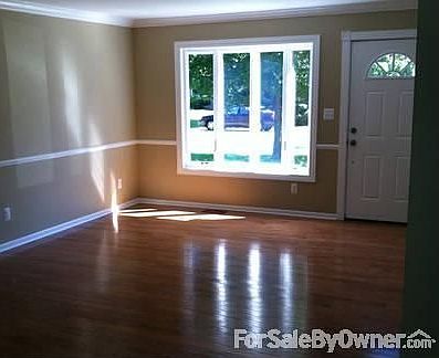 4th image of 18411 Westmore St
