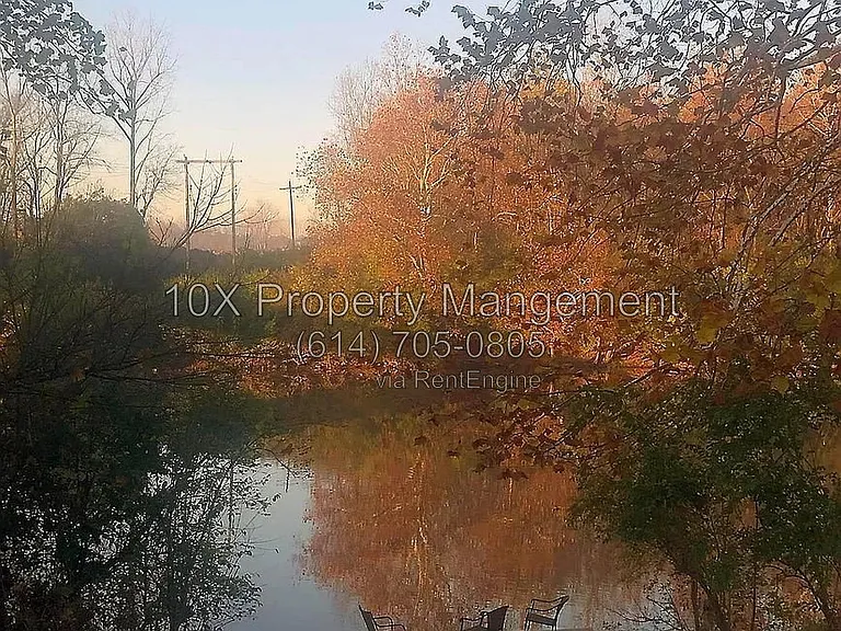 2566 Shore Line Ln — Photo 21