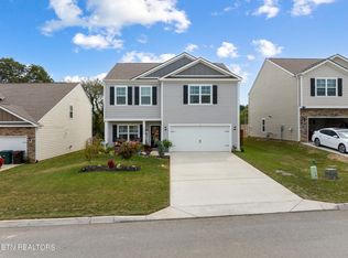 2063 Hampton Place Cir, Loudon, TN 37774