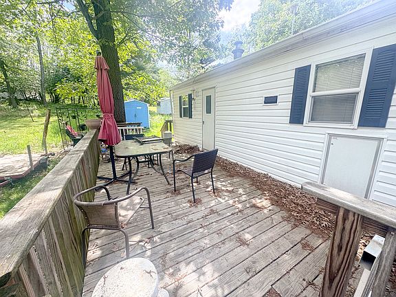 3rd image of 7/98 Woodhaven Dr E