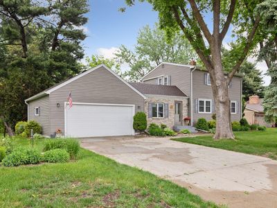 215 Thompson Ave W, West Saint Paul, MN, 55118