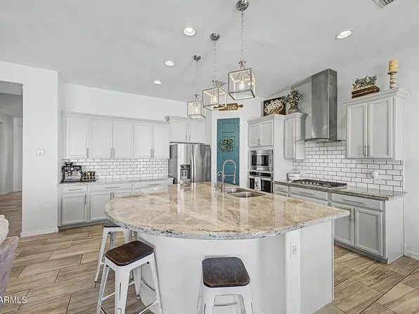 7521 S WOODCHUTE Drive, Gold Canyon, AZ 85118
