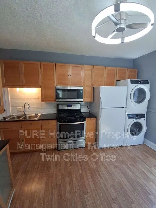 1972 Minnehaha Ave E — Photo 3