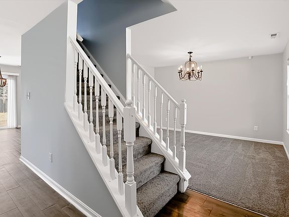 4th image of 2536 Autumn Rd